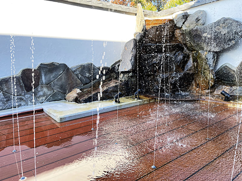 じゃぶじゃぶ池